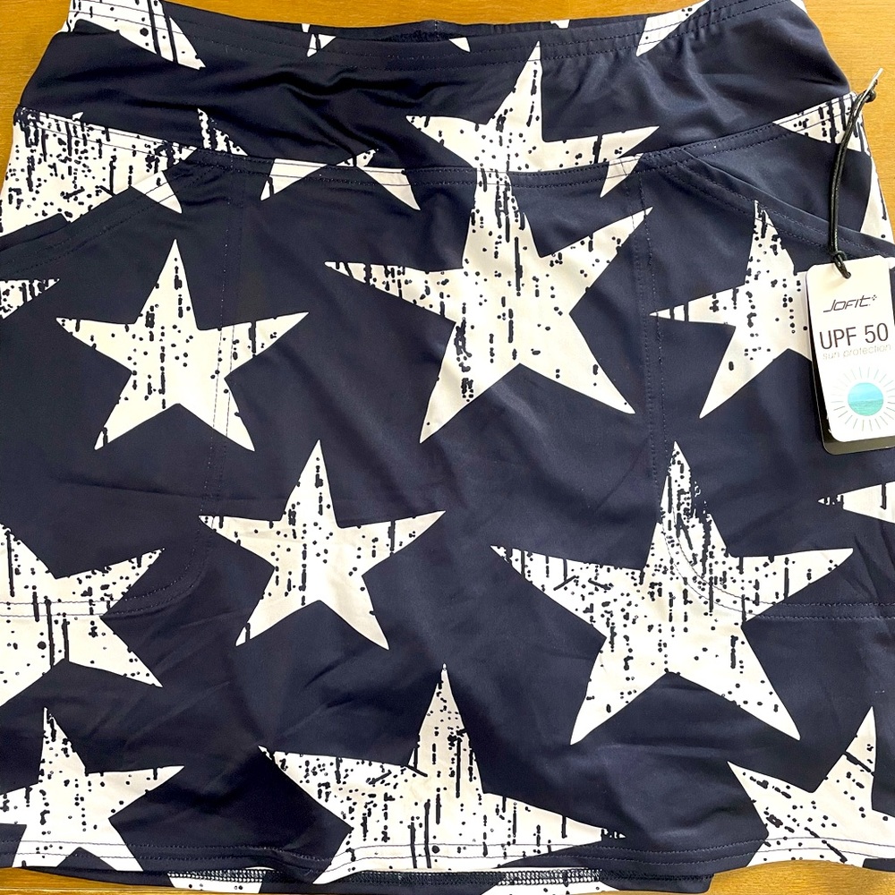 NWT Jofit skort size S. Navy with white stars
